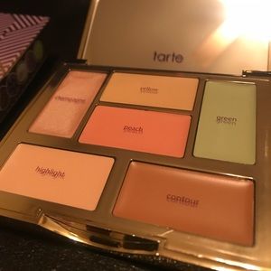 Tarte Limited-Edition color your world correcting